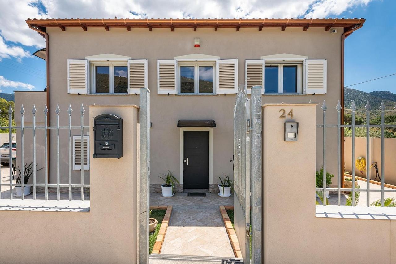 Chiara Solanas Apartment *